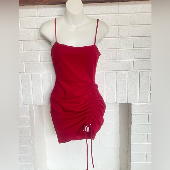 NWT Windsor Red Ruched Mini Dress - Picture 3 of 7